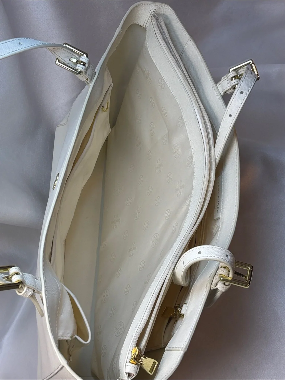 Tory Burch Cream Leather Tote Bag - Elegant Everyday Carryall - Picture 3 of 7